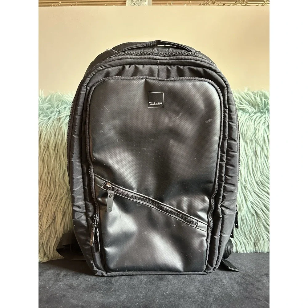 acme laptop backpack Utility 'Black' The ACME snare bag has everything a drummer needs Shop for Acme Made Divisadero